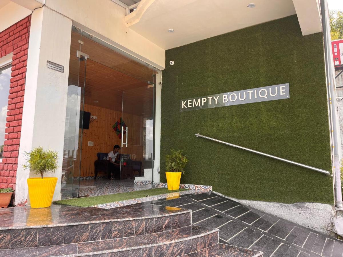 Kempty Myst Resort, Mussoorie - A Comfortable Stay المظهر الخارجي الصورة